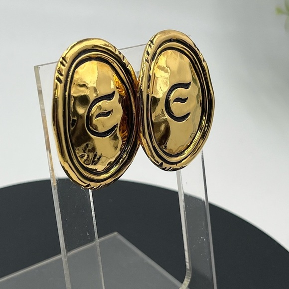 Elizabeth Taylor Rare Vintage Estate Signed AVON 1.5" 1993 Clip Earrings - Picture 6 of 14
